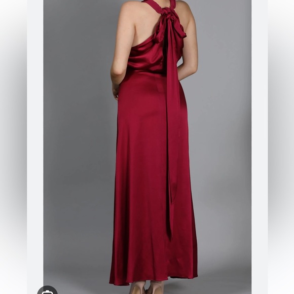 New with tags Les Heroines Satin Crepe Gown in Magenta - Picture 3 of 4